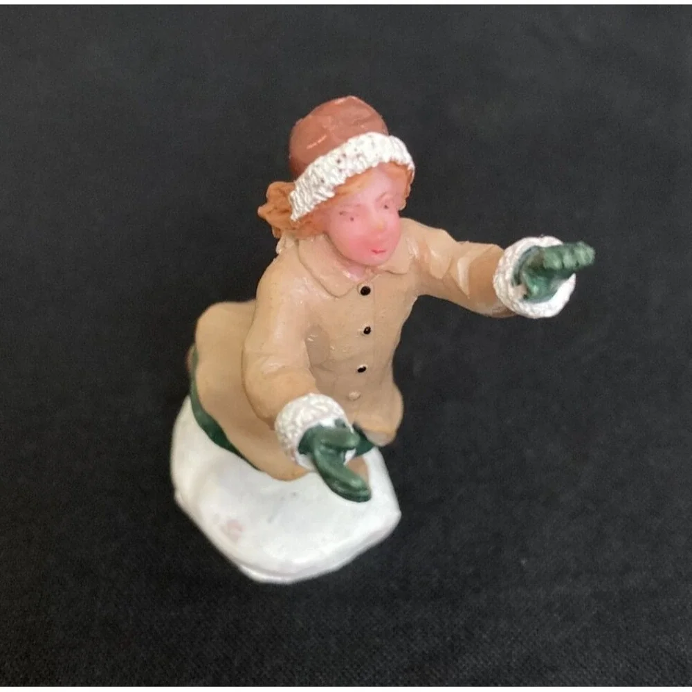 Vtg Lemax Mini Figurines‎ Lot of 8 Santa Phone Booth Skaters Snowman Resin 90s